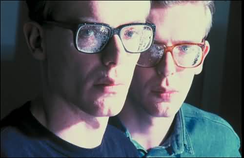 The Stuart twins were showing signs of stress on tour...