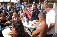 475 grams of pure beef, large baps, special relish, 14 slices of gurkins, lettuce and dressing goes into making just one Willy Burger. Add loads of chips and a large Coke and are you ready for the Willy Burger Challenge?